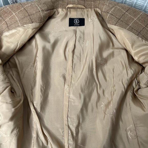 Bogner Plaid Wool Blazer w/ Leather Elbow Patches - 38/8 - 3 button, notch lapel - Picture 11 of 15